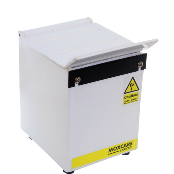 Lab film cutter with safety recessed blade